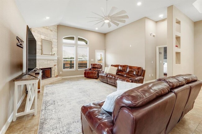 Photo - 187 Salt Fork Dr