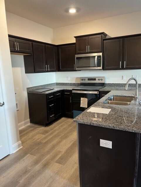 Photo - 818 Fairview Dr