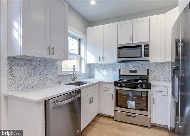 Photo - 2222 E Albert St
