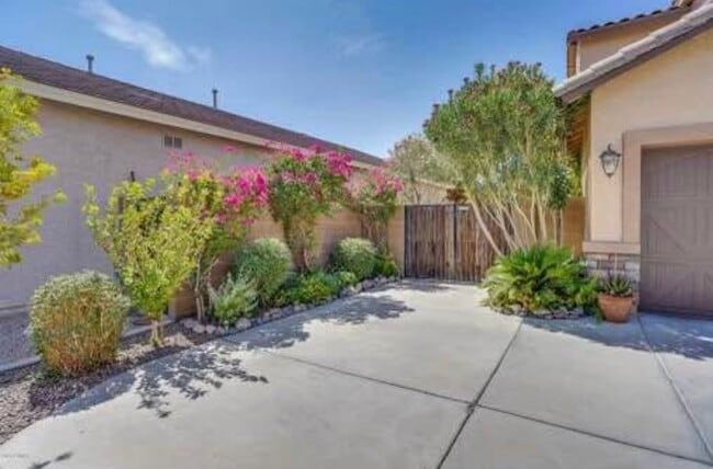 Photo - 3387 W White Canyon Rd
