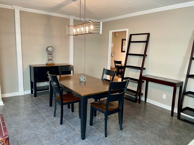 Photo - 900 S Hanley Rd Unit 5C