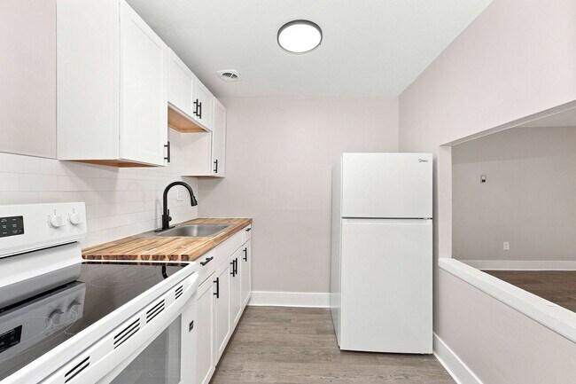 Reed Park Apartments