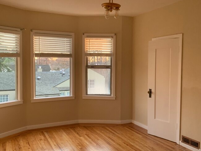 Photo - 2452 Sacramento St Unit Front