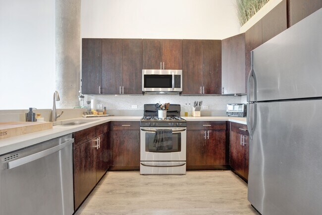 Photo - 320 E 21st St Unit 00604