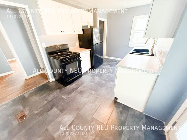 Photo - 1569 W Market St