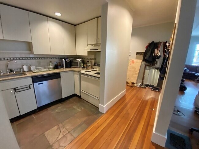Photo - 140 Pearl St Unit 1