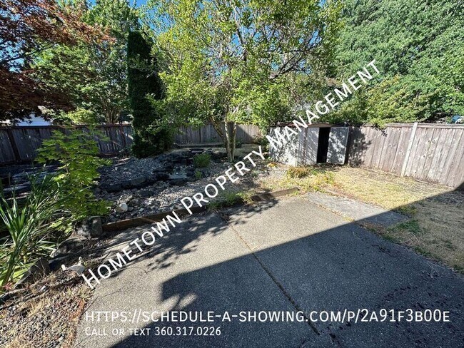 Photo - 5463 Komachin Loop SE