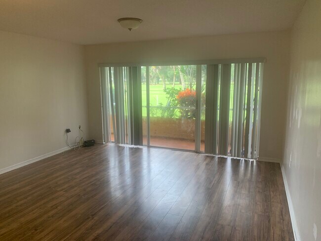 Photo - 1600 Woodland Dr Unidad D206