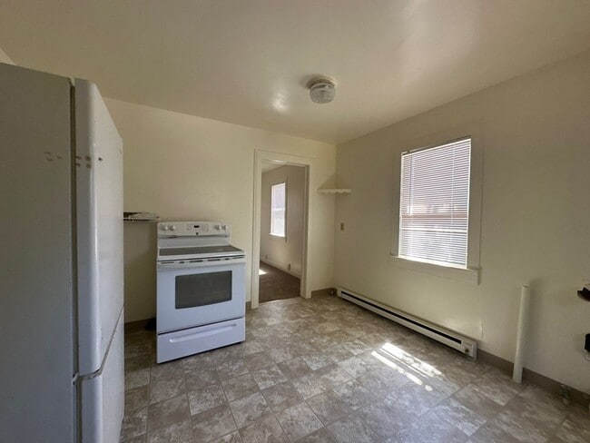 Photo - 1826 Summers Ln