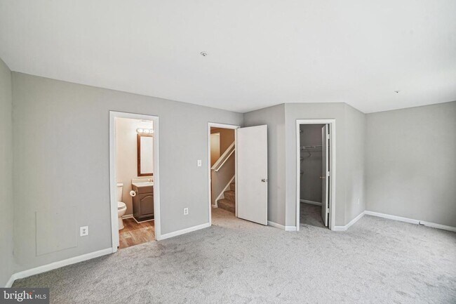 Photo - 19 Harbor Tree Ct