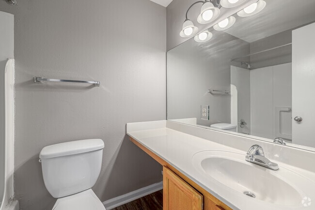 The Hearth 3BR, 2.5BA - 1,390SF - Primary Bathroom