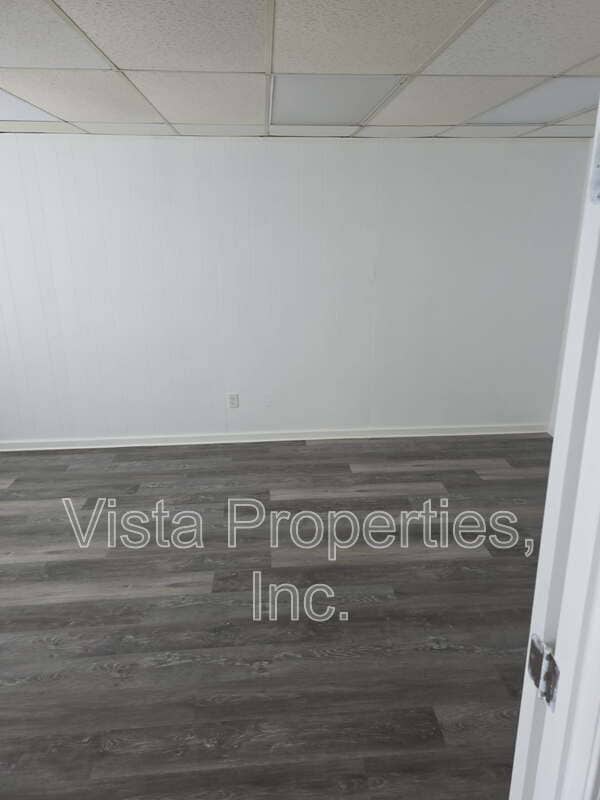 Photo - 7292 Manslick Rd