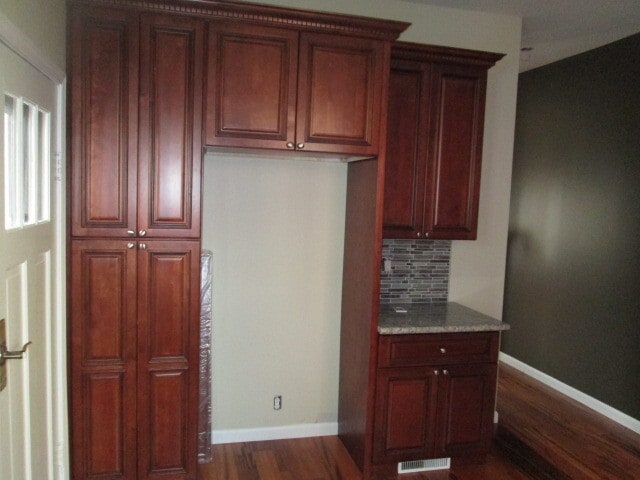 Photo - 2 Bedroom, 1 Bath Townhome in trendy Bloomfield.  Convenient!