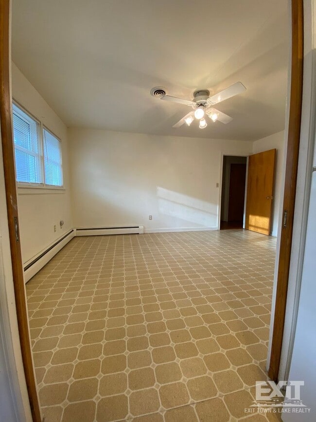 Photo - Well Maintained brick ranch home