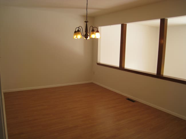 Photo - 104 Pipers Pl