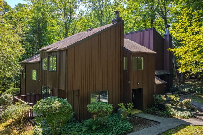 Building Photo - 4 Aspen Ct Rental