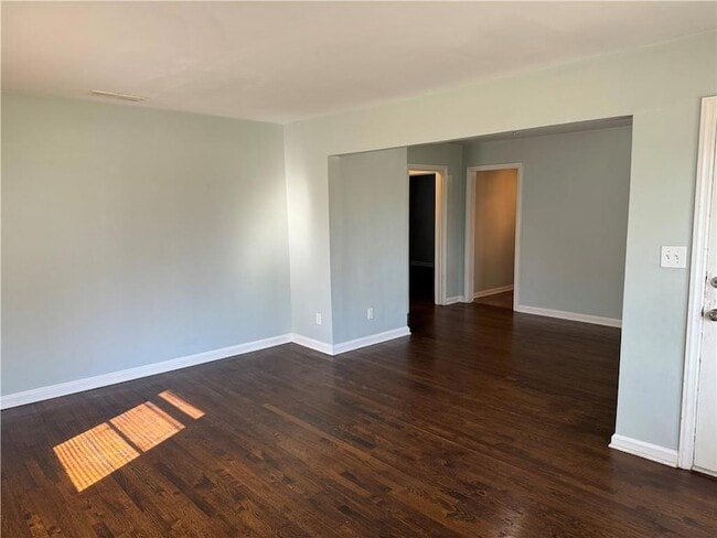 Photo - 2157 Settle Cir SE