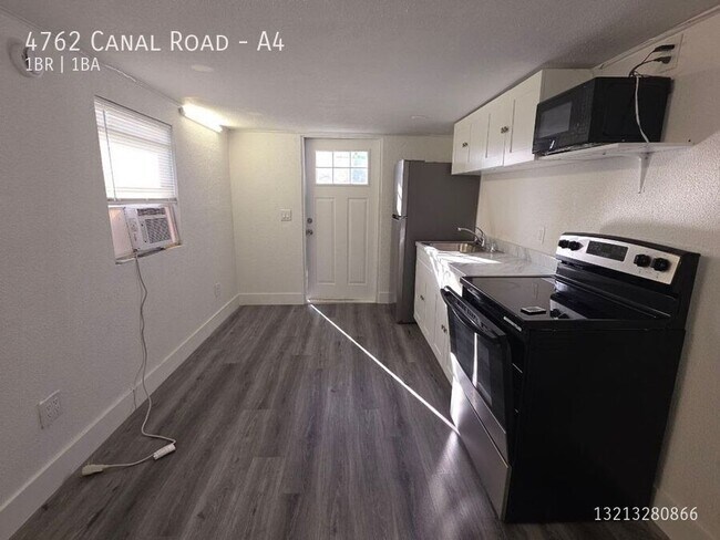 4762 Canal Rd Unit A4