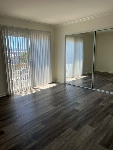 Photo - 20327 Saticoy St Unit 301
