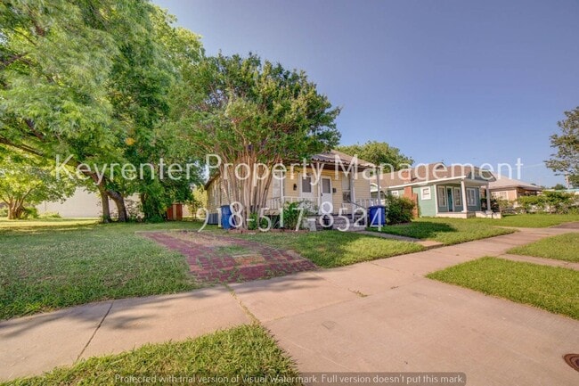 1625 E 4th St Unit 1625