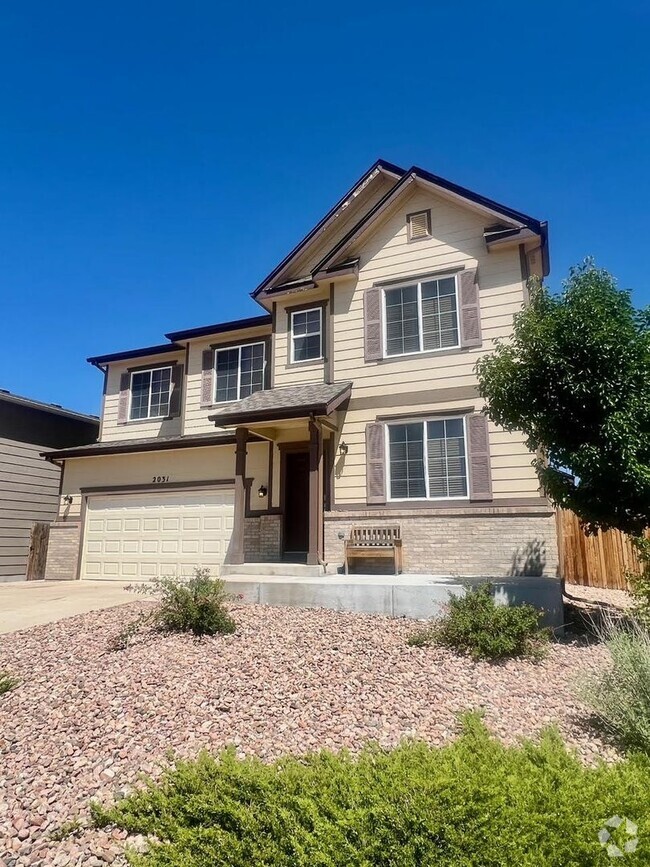 Building Photo - Stunning 4 bedroom home in Claremont Ranch!