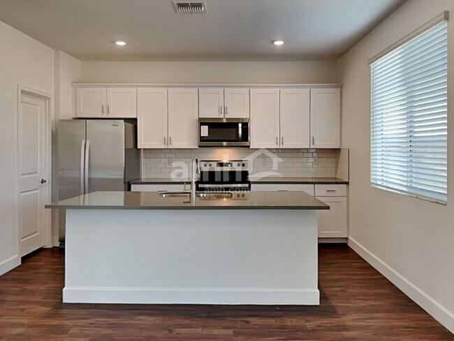 Photo - 6116 W Paseo Hilario