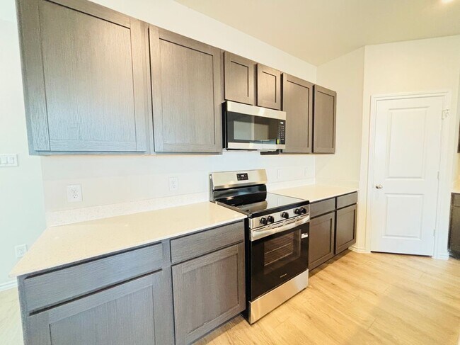 Photo - 120 Redwood Rd