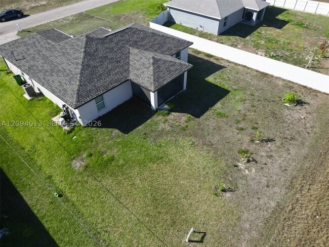 2507 NW 8th Pl