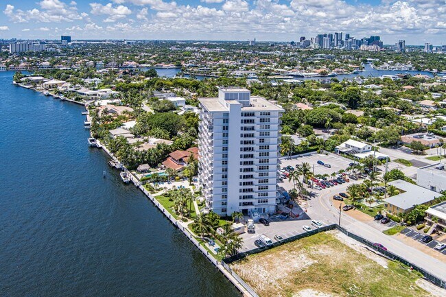 888 Intracoastal Dr Unidad 10E