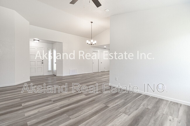 Photo - 5124 Tewkesbury Way