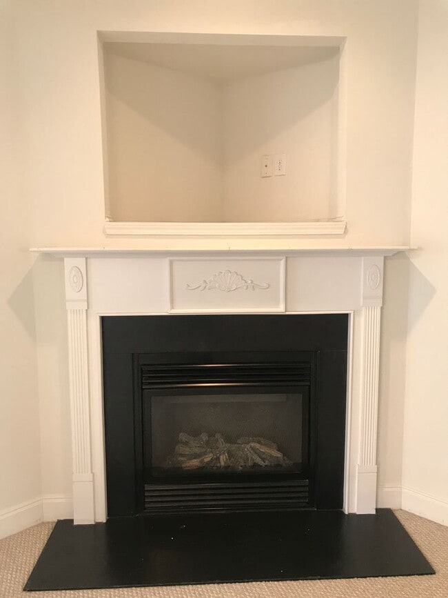 129 S.Palms Drive