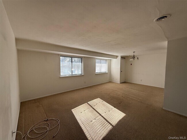 Photo - 55 Pinebrook Pl