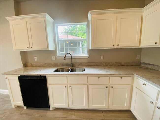 Photo - 3614 Short St