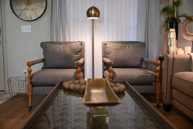 Photo - 242 Lagrange St