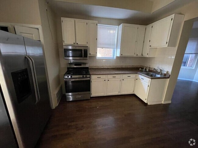 Building Photo - 2 bedroom in Chicago IL 60642 Unit 2M Rental