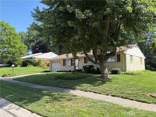 Photo - 6537 Highbury Rd