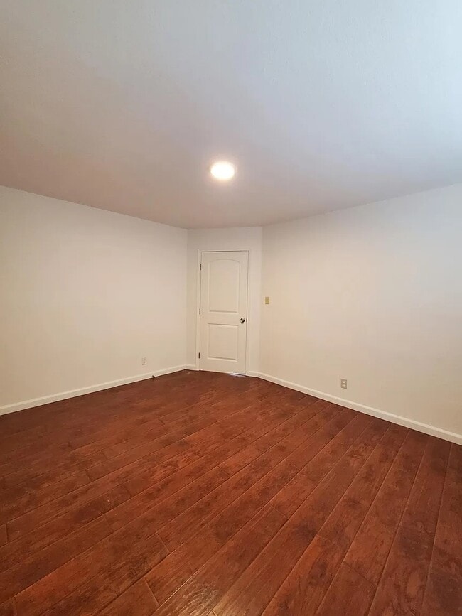 Photo - 331 Las Palmas Ave Unit 331