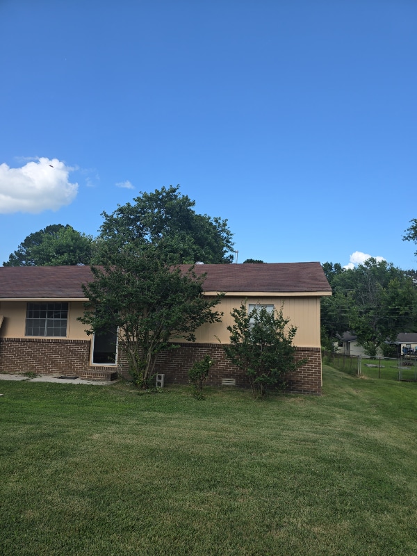 Photo - 503 Madonna St