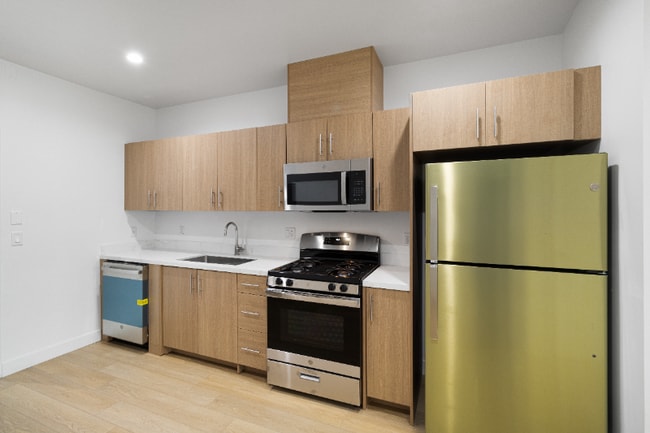 Photo - 11814 Aviation Blvd Unit 308