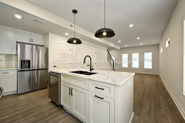 243-249 Pawpaw Rd