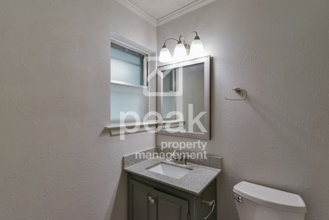 Photo - $1749! 3Bed home! Apply by 10/22 and save ...