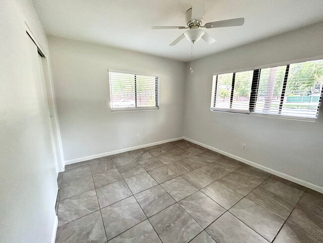 Photo - 487 Overstreet Ave