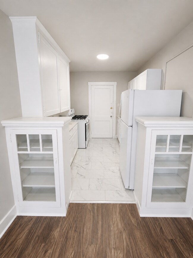 5862 Forbes Ave Unidad 22