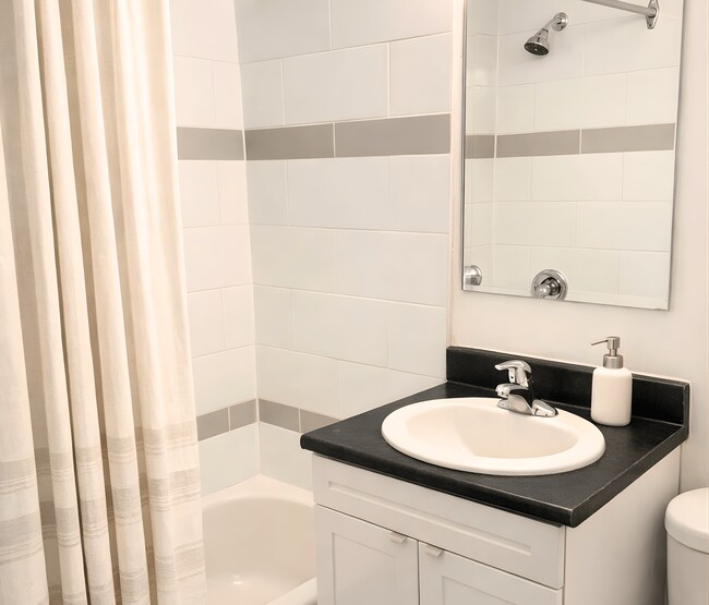 Photo - 621 Cummings Avenue