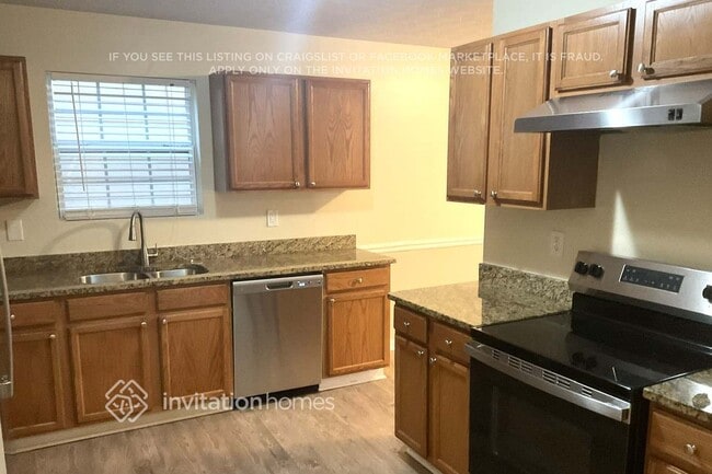 Photo - 715 Carlton Pointe Way