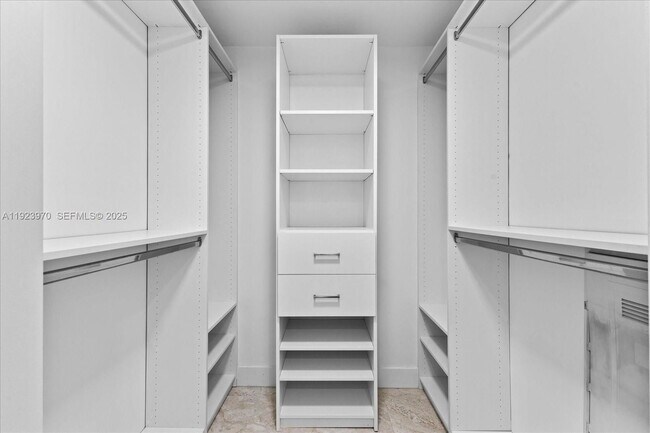 Photo - 488 NE 18th St