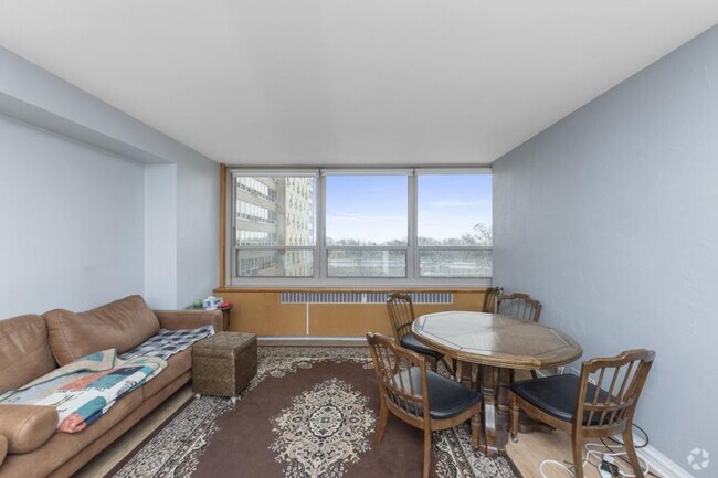 Building Photo - 1 bedroom in Chicago IL 60613 Unit 512C Rental