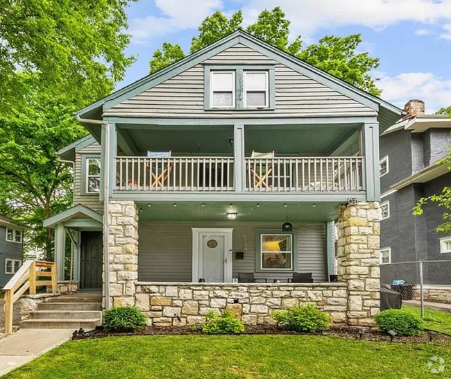 Building Photo - The Paseo Rental