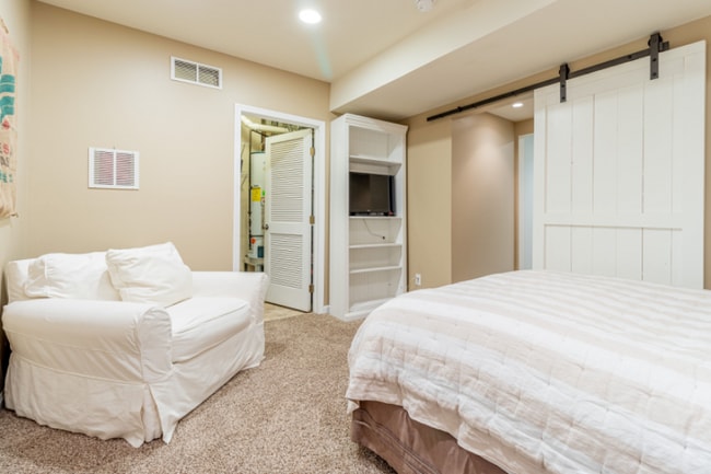 Photo - 606 Huffine Manor Cir