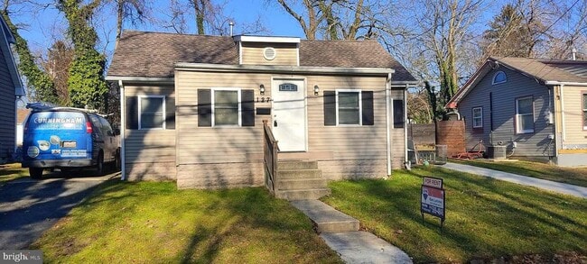 Building Photo - 127 Cove Rd